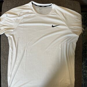 Men’s Nike Swim T-Shirt. Size M. NWT